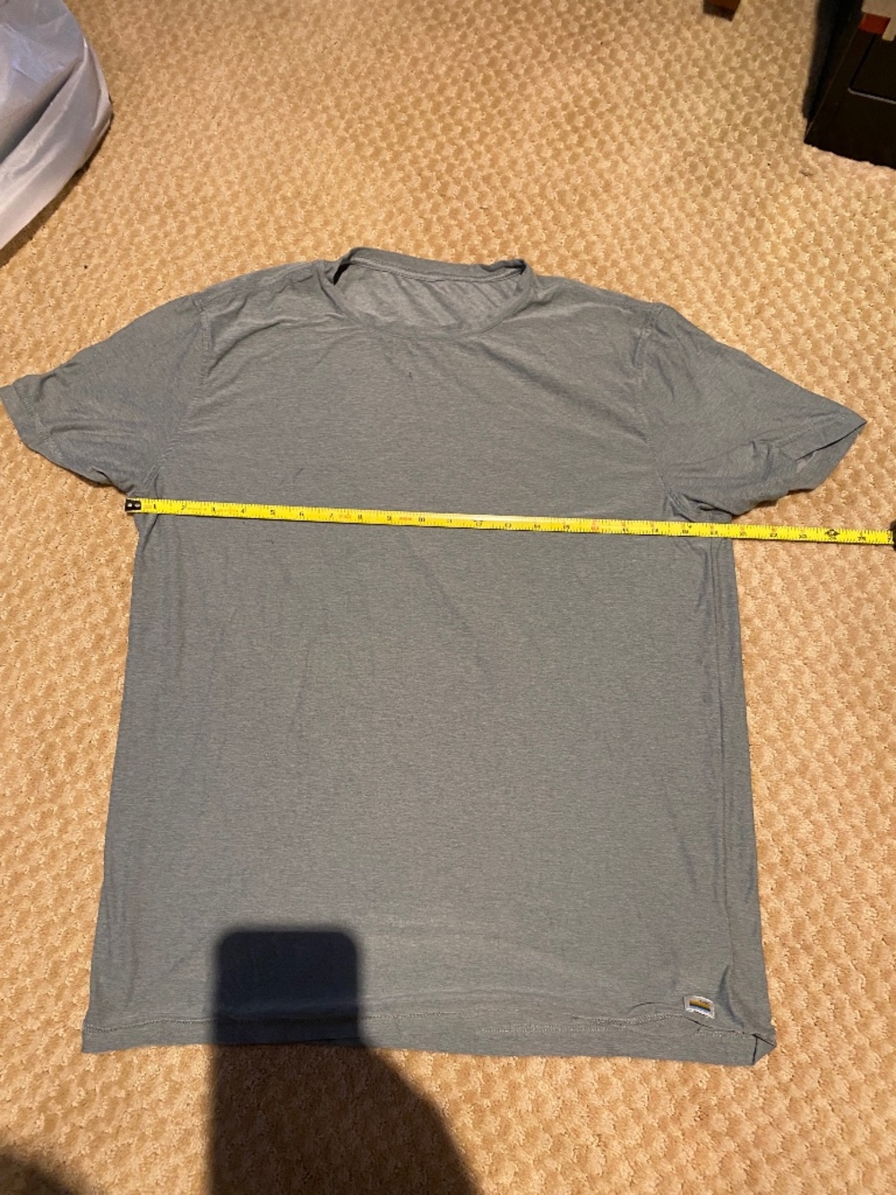Vuori Large Tee Light Green